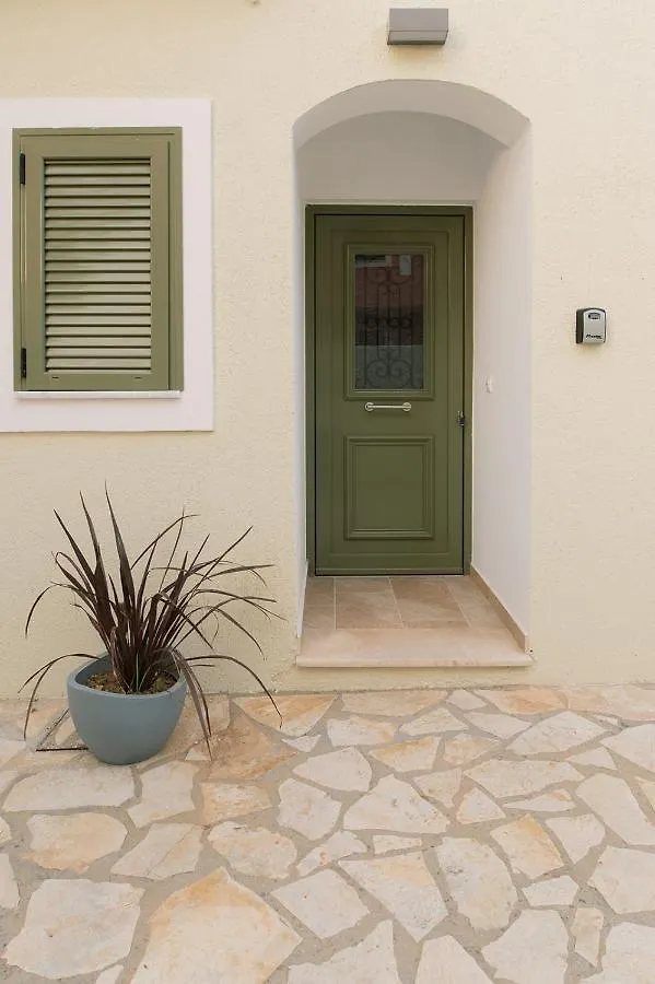 Vasilopoulos Residences - Villa Anthia With Jacuzzi & Shared Pool Argostoli  0*, Argostoli (Kefalonia)